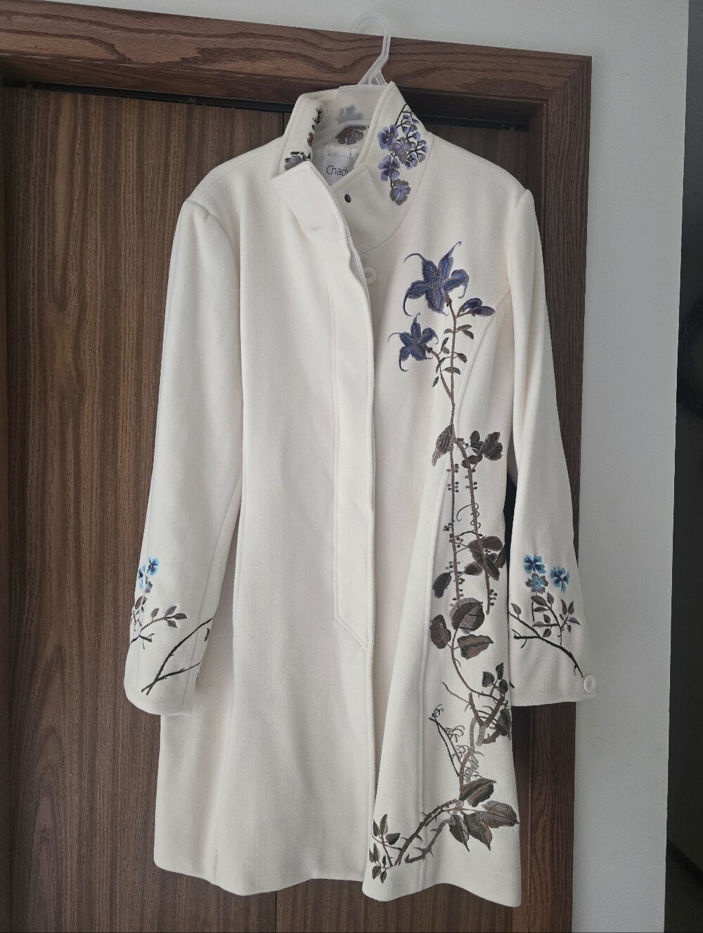 Vintage Chadwicks Cream Floral Embroidered Women's Coat-Wool
